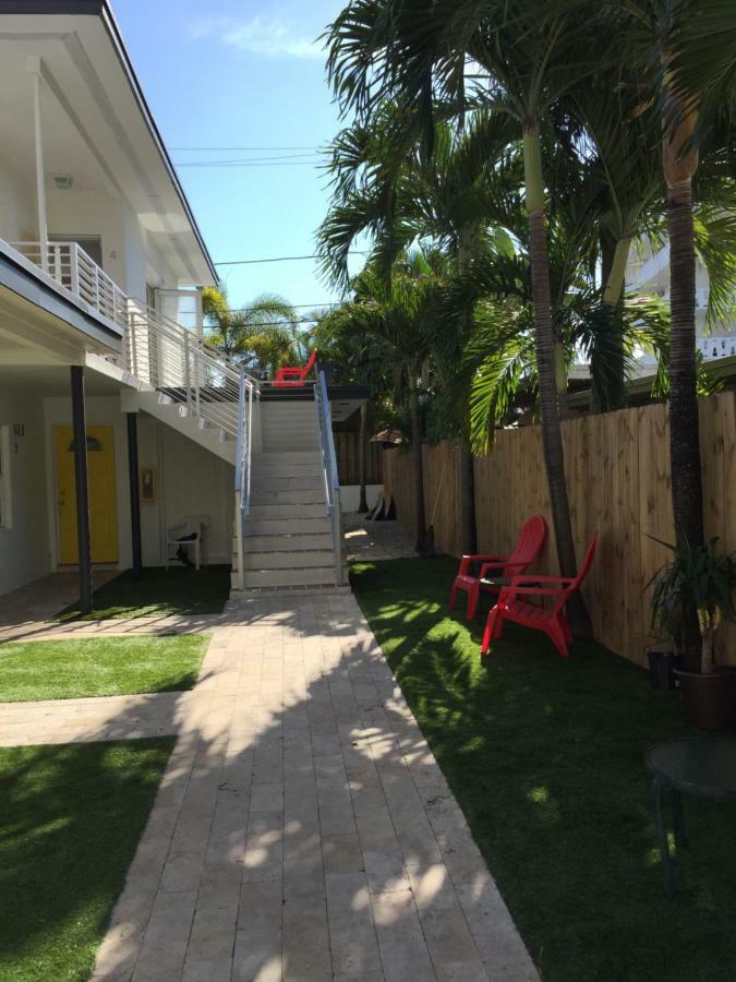 Lambert Family Beach Apartments - Unit 1 Форт Лодърдейл Екстериор снимка