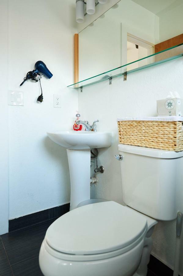 Lambert Family Beach Apartments - Unit 1 Форт Лодърдейл Екстериор снимка