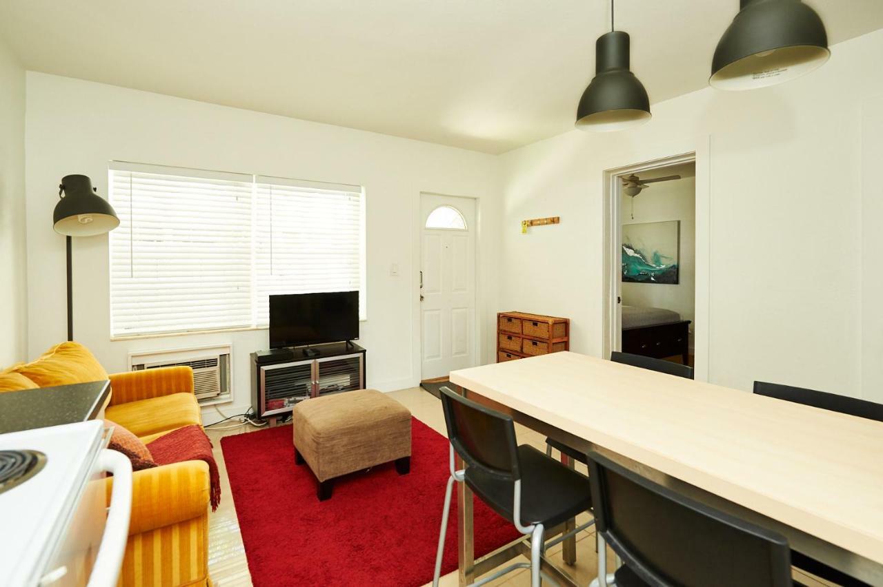 Lambert Family Beach Apartments - Unit 1 Форт Лодърдейл Екстериор снимка
