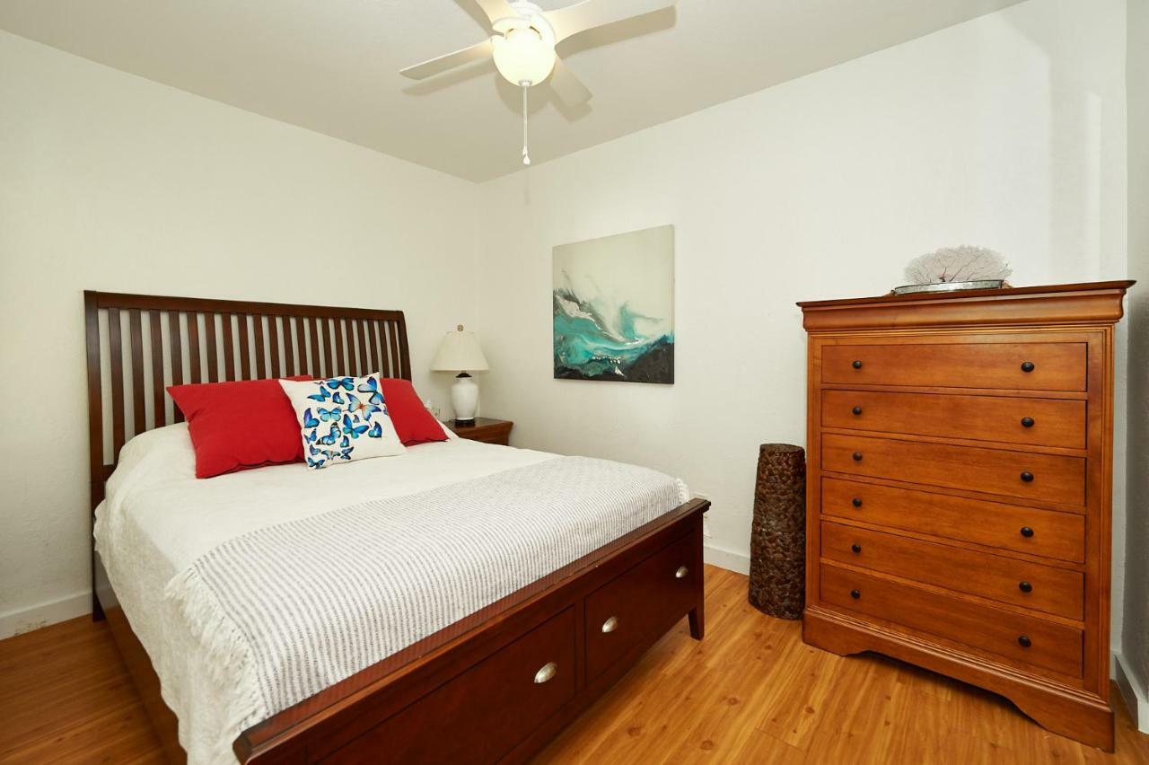 Lambert Family Beach Apartments - Unit 1 Форт Лодърдейл Екстериор снимка