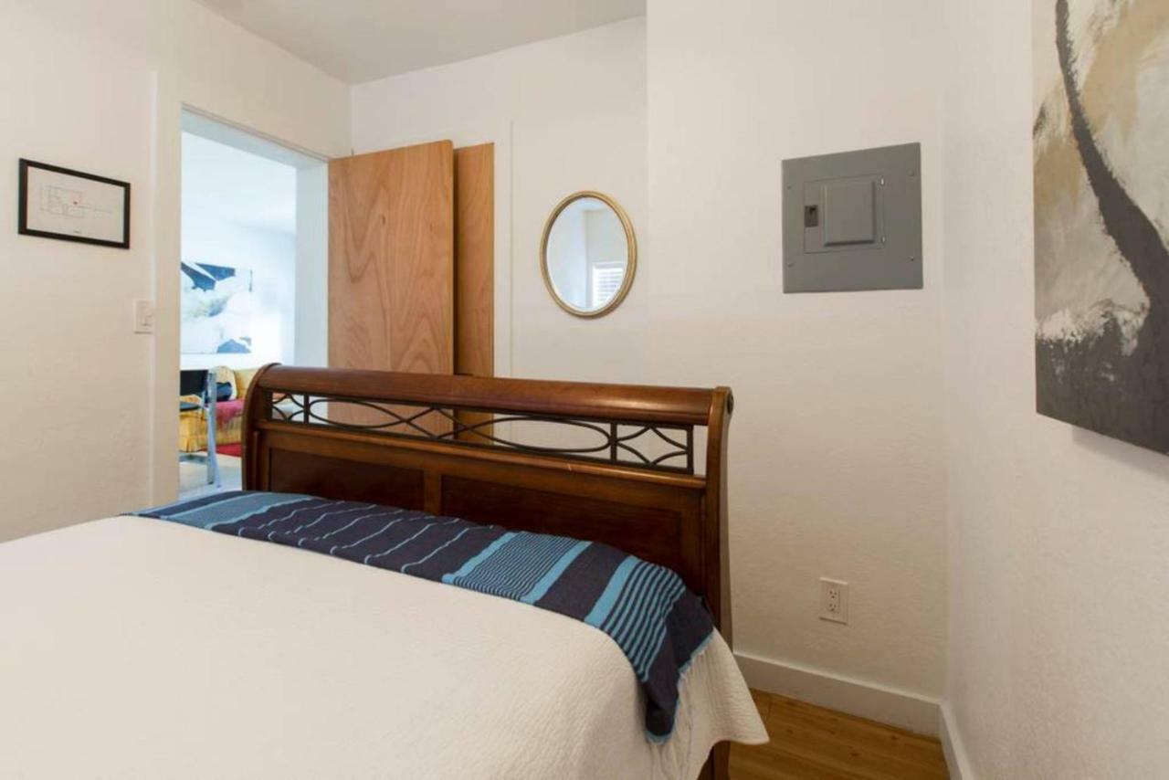 Lambert Family Beach Apartments - Unit 1 Форт Лодърдейл Екстериор снимка